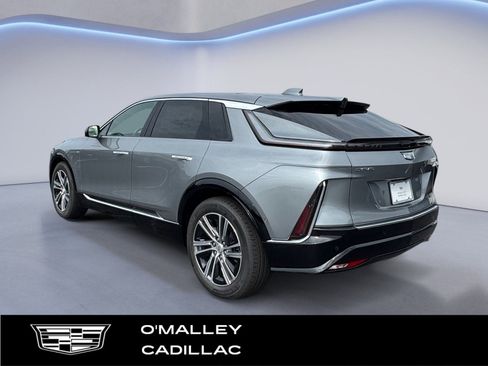 New 2026 Cadillac Lyriq Premium Luxury w/ LPO, Floor Liner Package image 3