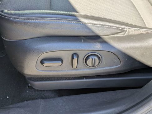 Used 2021 Buick Encore GX Select w/ Sport Touring Package image 16