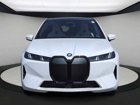 New 2026 BMW iX xDrive45 image 3
