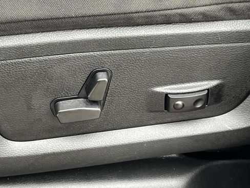 Used 2024 RAM 2500 Big Horn image 32