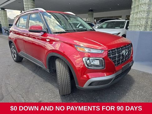 Used 2025 Hyundai Venue SEL FWD image 3