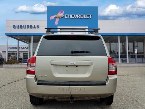 Used 2010 Jeep Compass Sport image 6