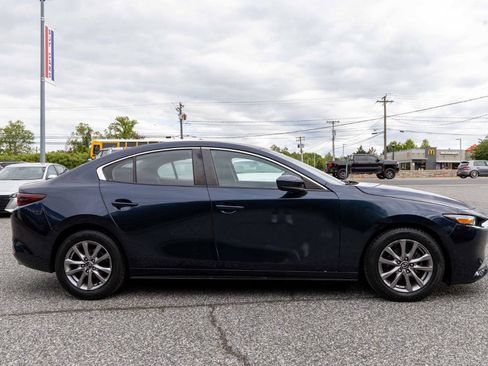 Used 2019 MAZDA MAZDA3 Sedan FWD image 8