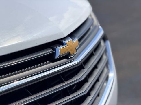Used 2021 Chevrolet Equinox LS w/ LS Convenience Package AWD/4WD image 30