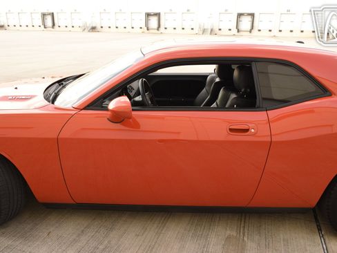 Used 2008 Dodge Challenger SRT8 image 30