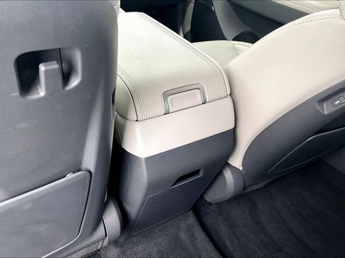 Used 2024 Hyundai Santa Fe Limited image 10