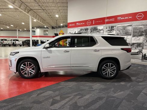 Used 2023 Chevrolet Traverse High Country AWD/4WD image 6