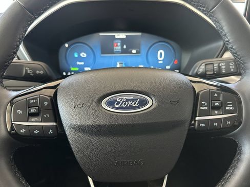Certified 2023 Ford Escape SE w/ PHEV Premium Package FWD image 23