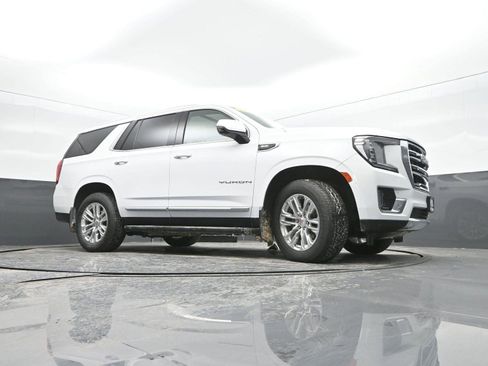 Used 2022 GMC Yukon SLT w/ SLT Premium Package image 44