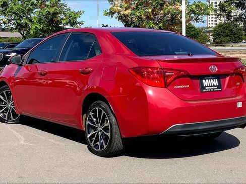 Used 2017 Toyota Corolla SE FWD image 9