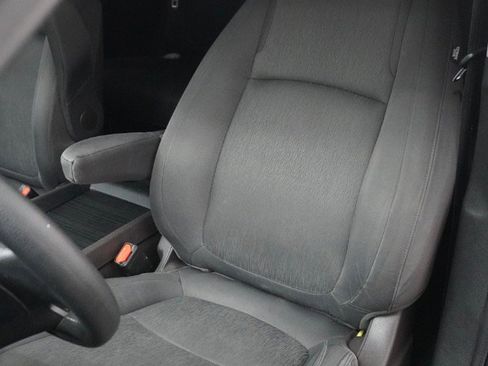 Used 2018 Honda Odyssey EX image 3
