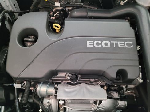 Used 2022 Chevrolet Equinox LS FWD image 30
