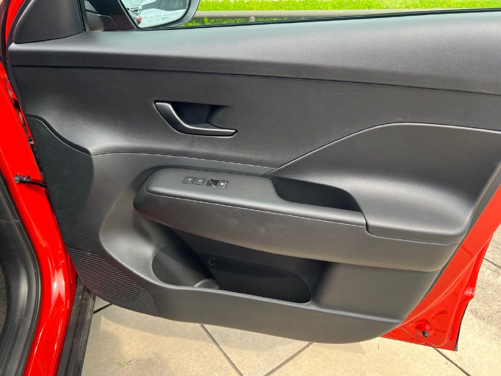Certified 2026 Hyundai Kona SEL Sport FWD image 6