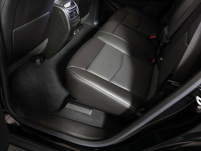 Used 2024 Cadillac XT5 Premium Luxury w/ Technology Package AWD/4WD image 29