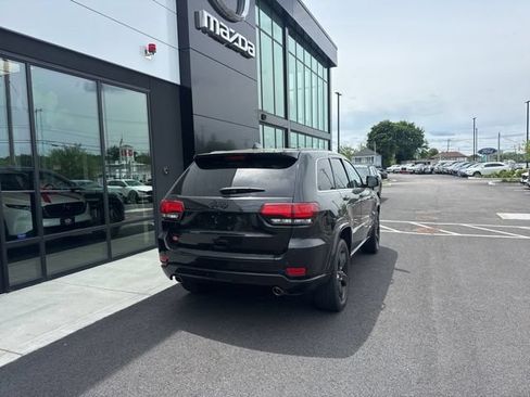 Used 2015 Jeep Grand Cherokee Altitude AWD/4WD image 3