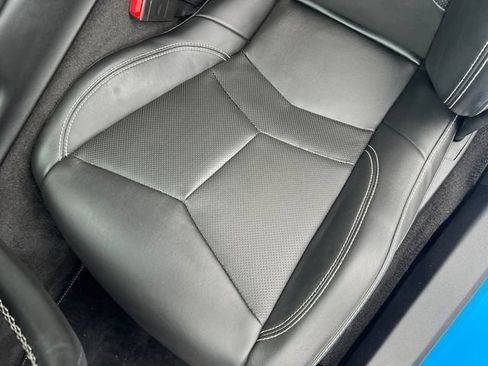 Used 2023 Chevrolet Corvette Stingray Coupe RWD image 9