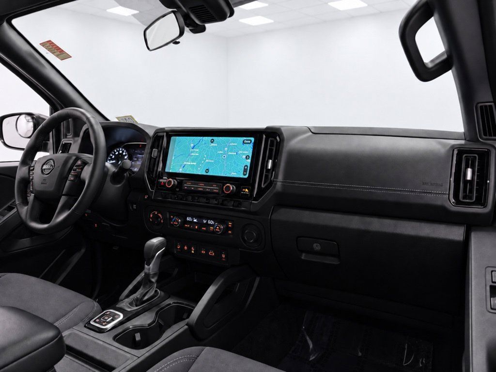 Used 2026 Nissan Frontier SV w/ SV Convenience Package AWD/4WD image 32