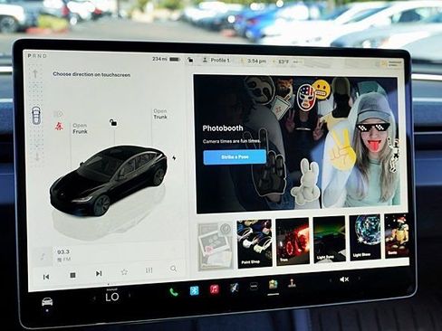 Used 2024 Tesla Model 3 Standard Range RWD image 30