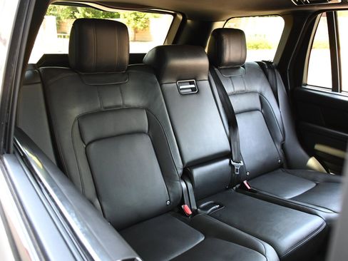 Used 2018 Land Rover Range Rover Long Wheelbase Supercharged AWD/4WD image 18