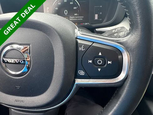 Used 2019 Volvo XC60 T5 Momentum w/ Premium Package FWD image 22