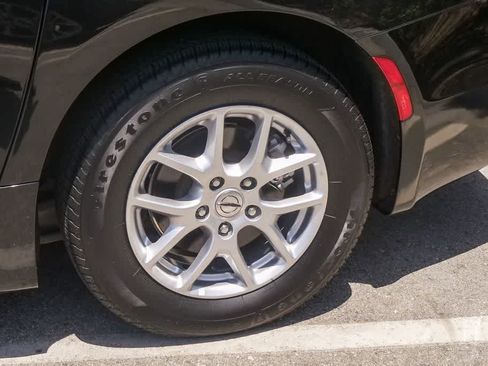 Used 2022 Chrysler Pacifica Touring-L FWD image 7