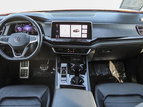 Used 2025 Volkswagen Atlas Cross Sport SEL R-Line image 12