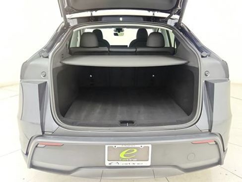 Used 2026 Tesla Model Y Long Range RWD image 45