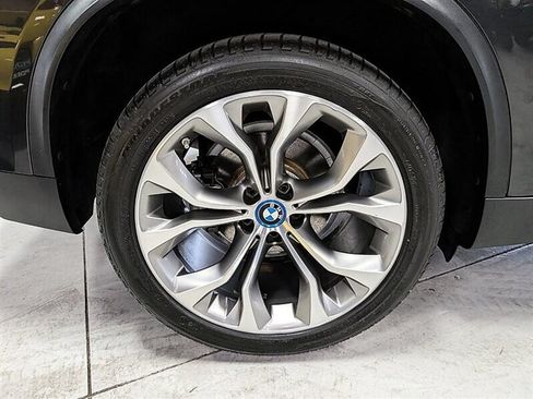 Used 2018 BMW X5 xDrive40e AWD/4WD image 13