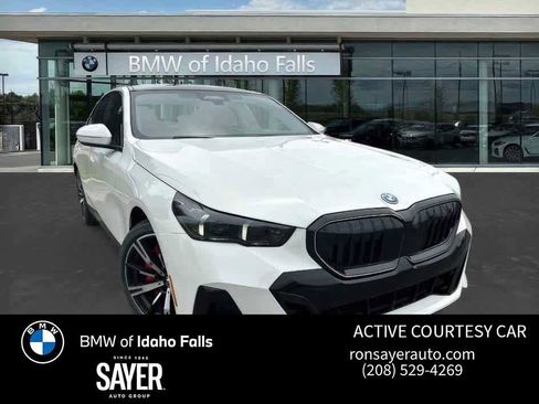 Used 2026 BMW 550e xDrive 550e xDrive image 1