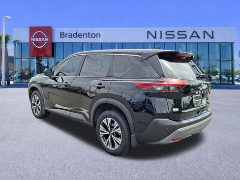 Certified 2023 Nissan Rogue SV image 7