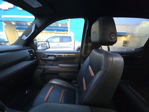 Used 2023 GMC Sierra 1500 AT4 w/ AT4 Premium Package image 26