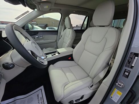 New 2026 Volvo XC90 B6 Ultra image 17