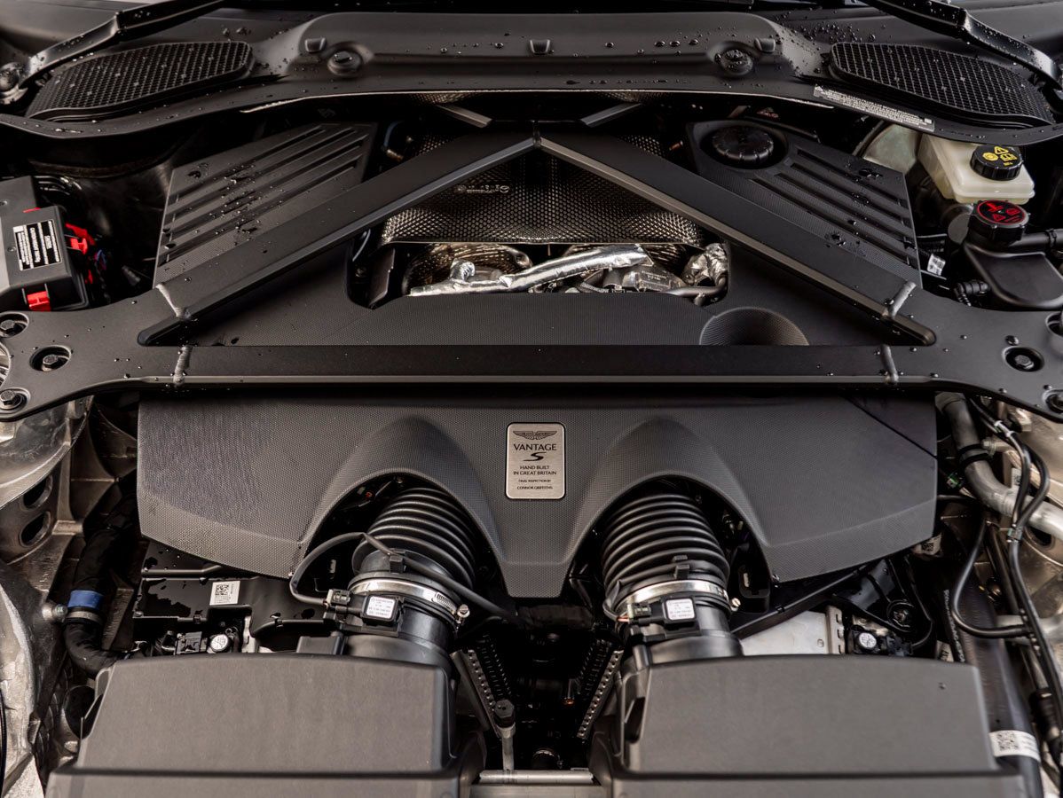 Used 2026 Aston Martin V8 Vantage S RWD image 33