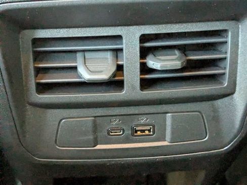 New 2026 Chevrolet Colorado LT w/ LT Convenience Package AWD/4WD image 14