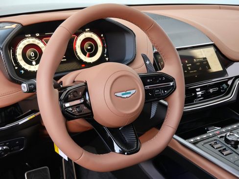 New 2026 Aston Martin DBX 707 image 11