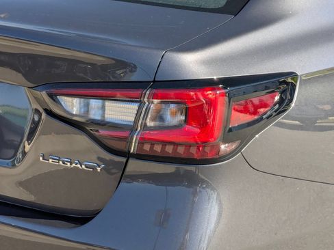 Used 2025 Subaru Legacy Premium AWD/4WD image 12