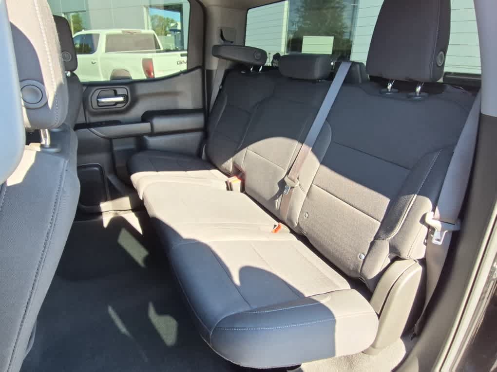 Used 2023 Chevrolet Silverado 1500 Custom w/ Rally Edition AWD/4WD image 8