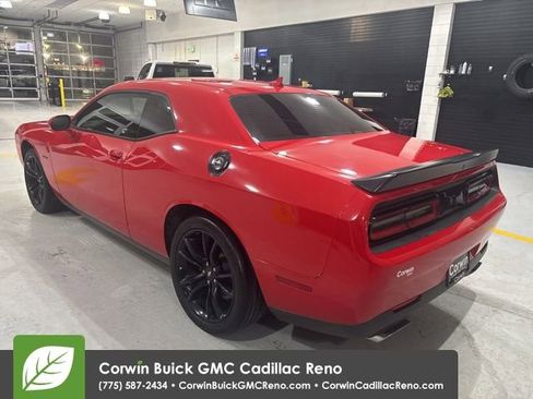 Used 2018 Dodge Challenger R/T w/ Blacktop Package image 4