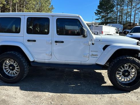 Used 2021 Jeep Wrangler Unlimited Sahara w/ Cold Weather Group image 7