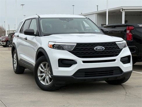 Used 2021 Ford Explorer 2WD w/ Class III Trailer Tow Package image 2