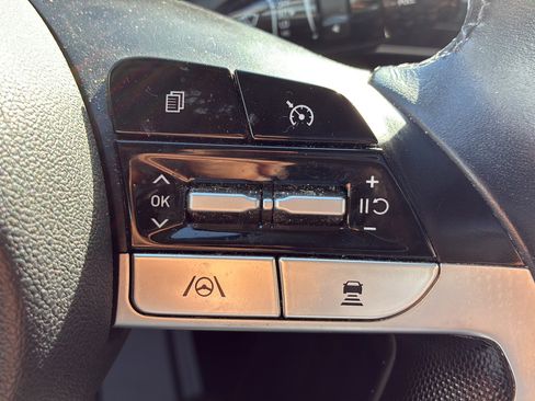 Used 2022 Hyundai Elantra SEL w/ Convenience + Premium Package FWD image 37