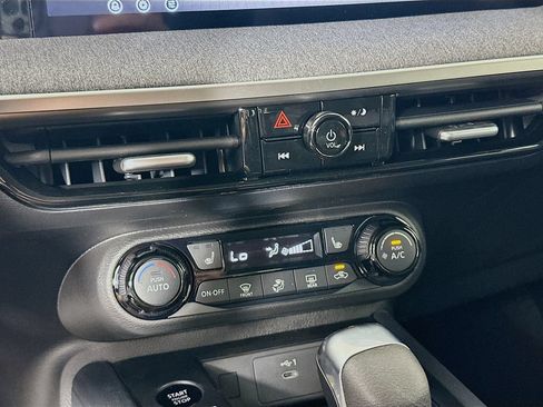 New 2026 Nissan Kicks SV w/ SV Premium Package FWD image 21