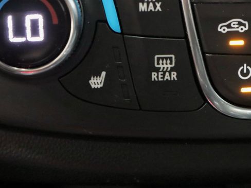 Used 2022 Chevrolet Traverse LT AWD/4WD image 4