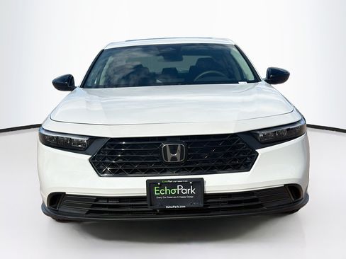 Used 2025 Honda Accord SE image 2