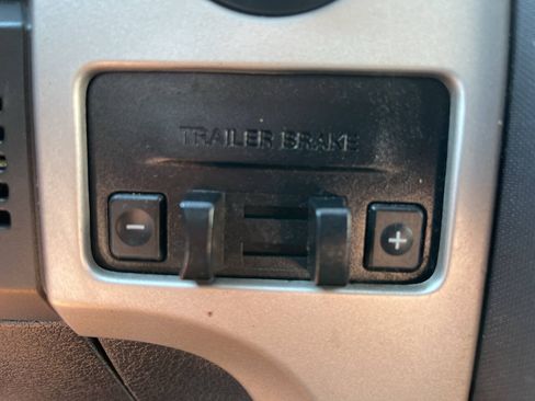 Used 2014 Ford F150 XLT w/ Equipment Group 302A Luxury AWD/4WD image 23