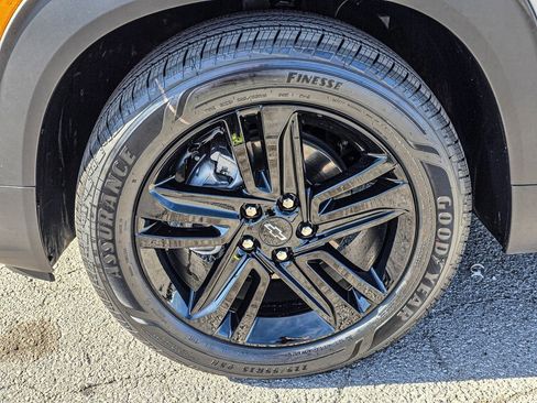 Used 2023 Chevrolet TrailBlazer RS w/ Convenience Package image 7