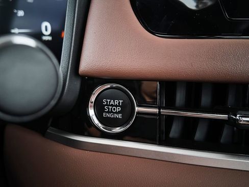 New 2026 Mitsubishi Outlander SEL FWD image 37