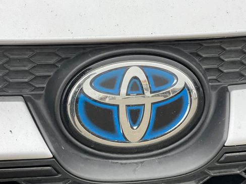 Used 2021 Toyota Corolla LE FWD image 15