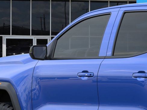 New 2025 GMC Canyon Elevation w/ Convenience Package image 12