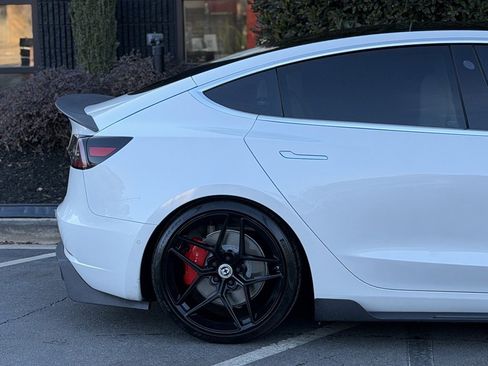 Used 2020 Tesla Model 3 Performance image 22